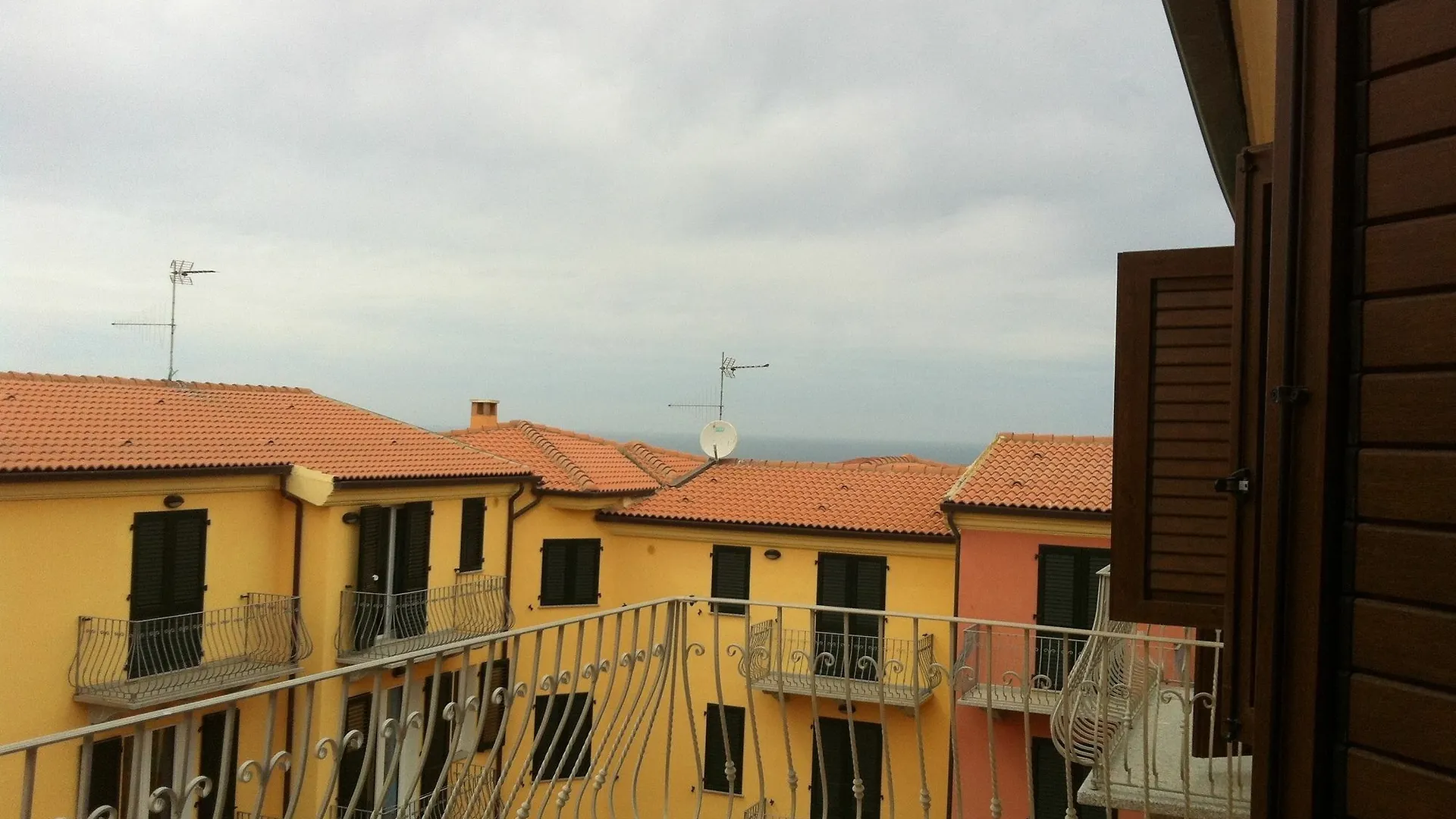 Valledoria Apartments